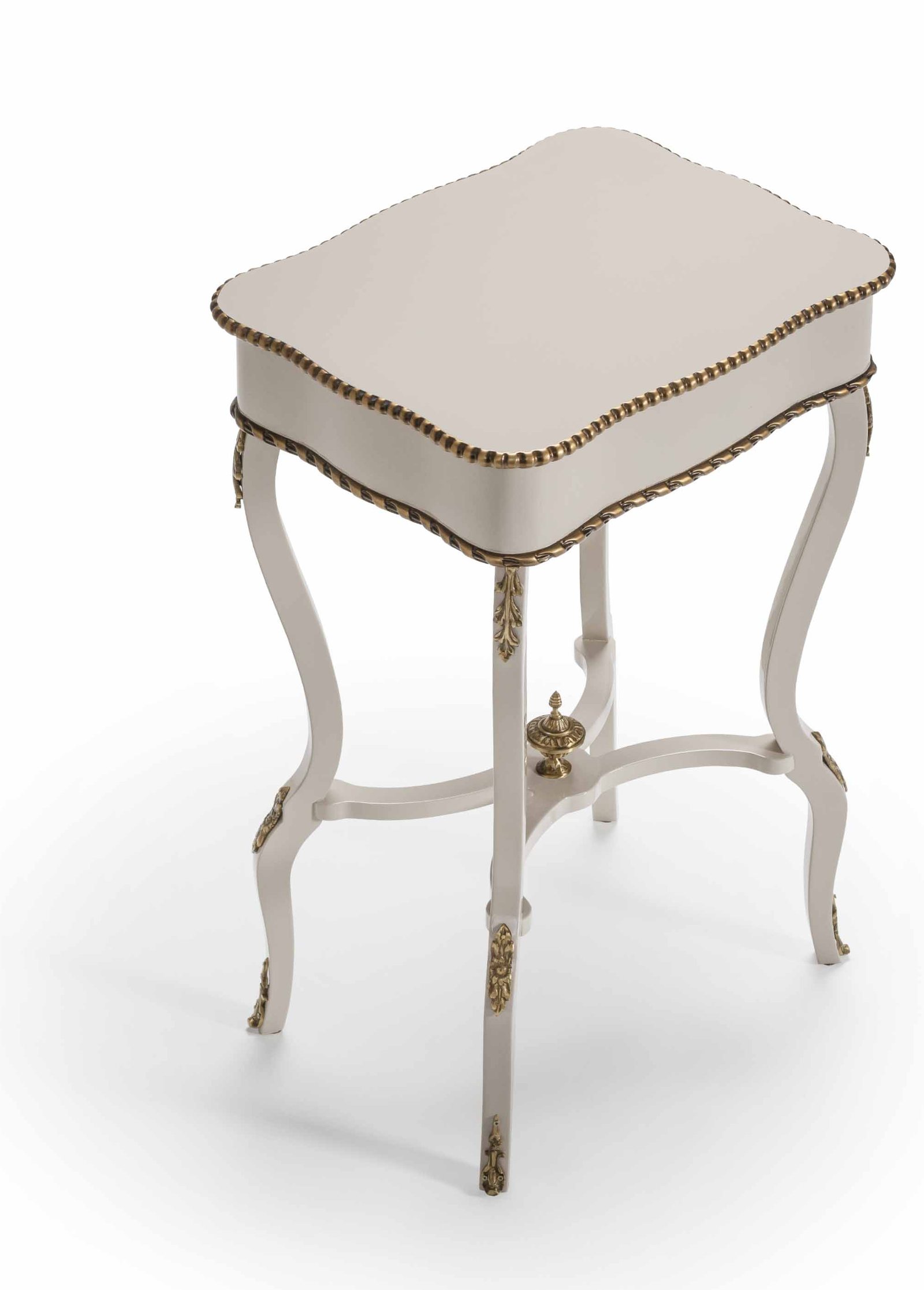 Ralph classic side table in white lacquer with gold trim — ByKepi