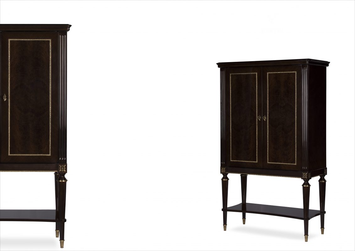 Bar Bar cabinet in classic style